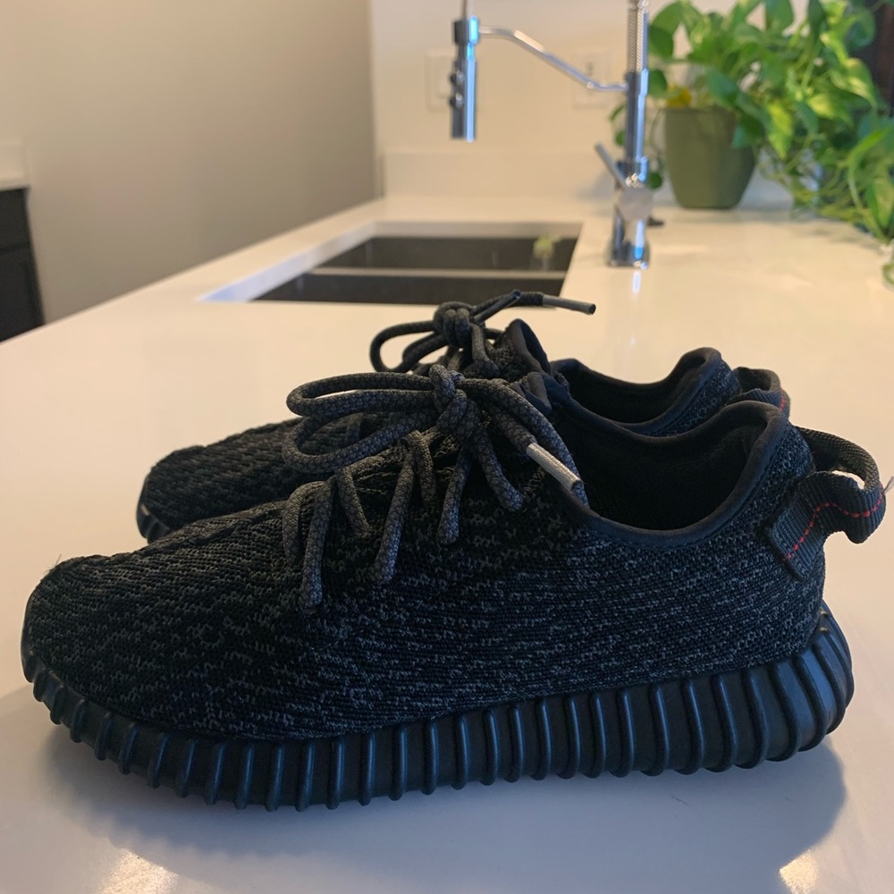 Adidas Yeezy 350 Boost V1 Pirate Black